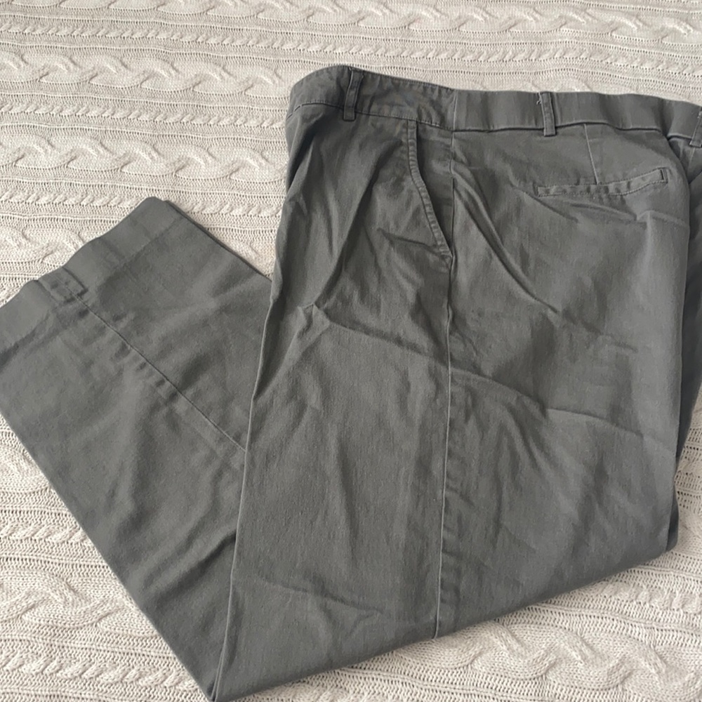 Briggs New York Gray Slacks, size 16